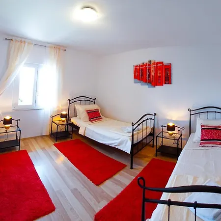 Mendy Cozy Seaview Retreat Apartment