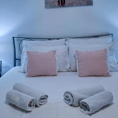Mendy Sea View Apartment *