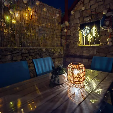 Mendy Sea View Apartment