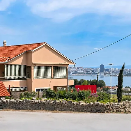 Mendy Sea View Apartment Apartman Kaštela