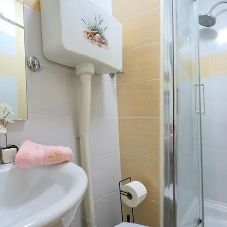 Mendy Sea View Apartman Kaštel Sućurac