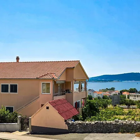 Mendy Sea View Apartment